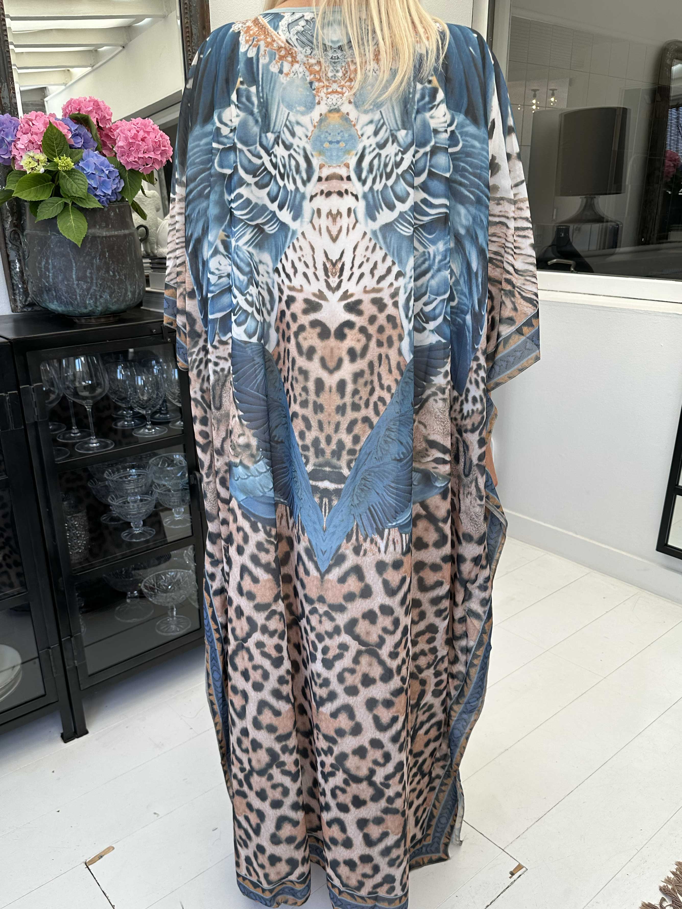 Sasha Leo - Lang tunika med leo print og similisten